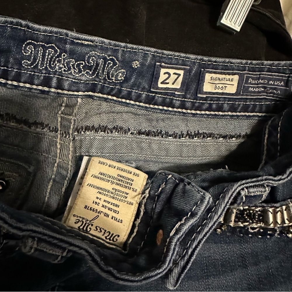 Miss Me bedazzled booty boot cut Jean - Picture 8 of 8